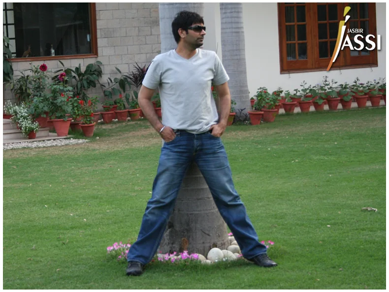Jasbir Jassi — Latest Pictures · 32