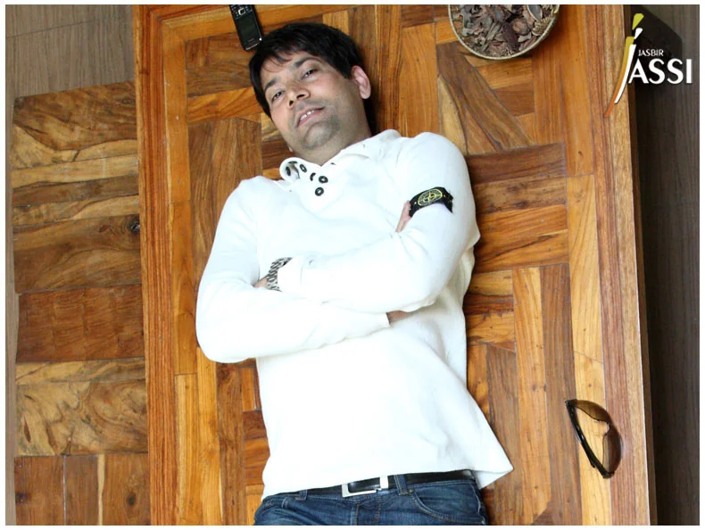 Jasbir Jassi — Latest Pictures · 25